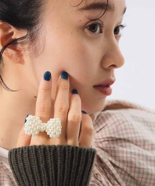 BEAMS BOY（ビームスボーイ）の「パール リボン リング（リング・レディース・シルバー/ホワイト・ONE SIZE）」の3枚目の写真