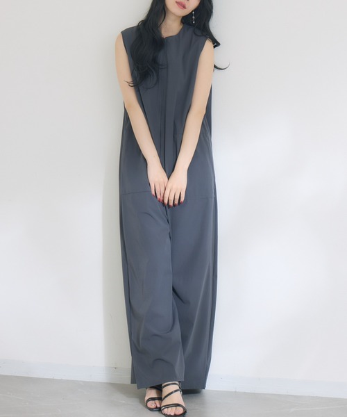 KATHARINE ROSS（キャサリンロス）の「【KATHARINE ROSS】【接触冷感、撥水加工、防しわ】オールインワン（サロペット/オーバーオール・レディース・チャコールグレー/カーキ・MEDIUM）」の2枚目の写真