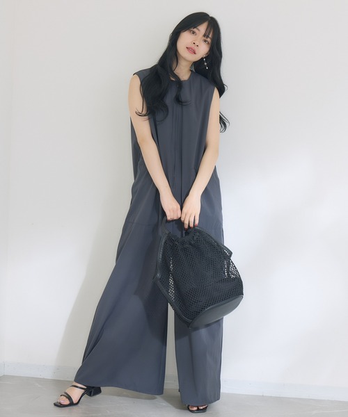 KATHARINE ROSS（キャサリンロス）の「【KATHARINE ROSS】【接触冷感、撥水加工、防しわ】オールインワン（サロペット/オーバーオール・レディース・チャコールグレー/カーキ・MEDIUM）」の15枚目の写真