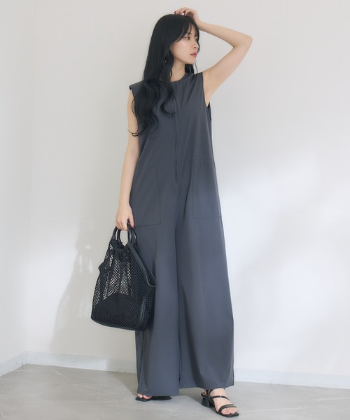 KATHARINE ROSS（キャサリンロス）の「【KATHARINE ROSS】【接触冷感、撥水加工、防しわ】オールインワン（サロペット/オーバーオール・レディース・チャコールグレー/カーキ・MEDIUM）」の17枚目の写真