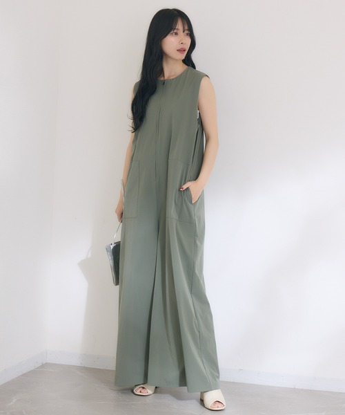 KATHARINE ROSS（キャサリンロス）の「【KATHARINE ROSS】【接触冷感、撥水加工、防しわ】オールインワン（サロペット/オーバーオール・レディース・チャコールグレー/カーキ・MEDIUM）」の4枚目の写真