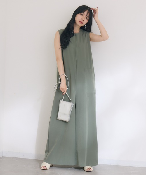 KATHARINE ROSS（キャサリンロス）の「【KATHARINE ROSS】【接触冷感、撥水加工、防しわ】オールインワン（サロペット/オーバーオール・レディース・チャコールグレー/カーキ・MEDIUM）」の5枚目の写真