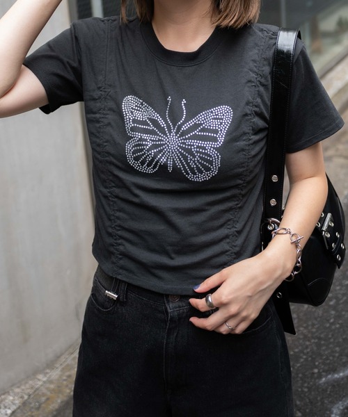 WEGO（ウィゴー）の「WEGO/バタフライドロストラインストーンT（Tシャツ/カットソー・レディース・ホワイト/ブラック/ピンク・FREE）」の2枚目の写真