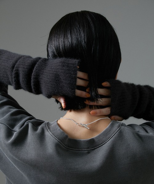 SALON adam et rope'（サロン アダム エ ロペ）の「フォックスウール片畦アームウォーマー（手袋・レディース・チャコールグレー/ホワイト系その他5/グリーン系その他・FREE）」の2枚目の写真