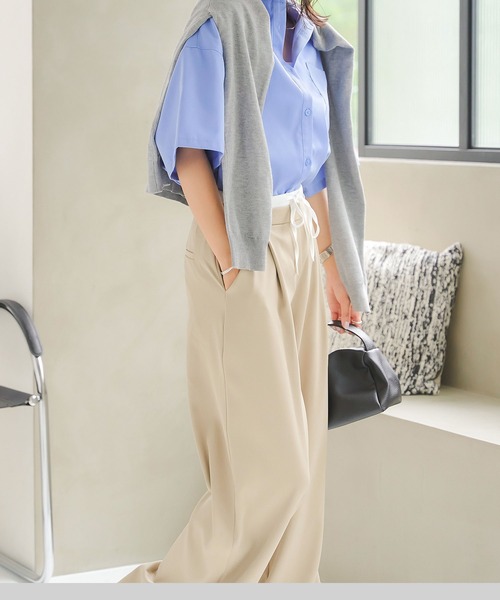 KOBE LETTUCE（コウベレタス）の「ダブルウエストタックワイドパンツ（スラックス・レディース・ブラック/グレー/ベージュ・PM/M）」の7枚目の写真