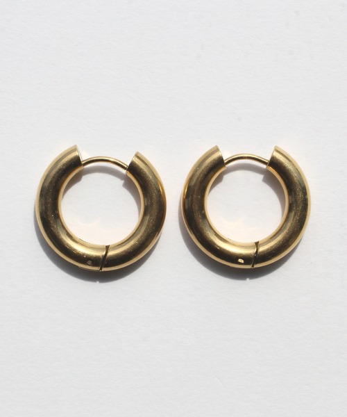 abaskdesign(アバスクデザイン)の「金属アレルギー対応 フープステンレスピアス(ピアス(両耳用)・レディース・シルバー/ゴールド/ゴールド系その他・FREE)」の11枚目の写真