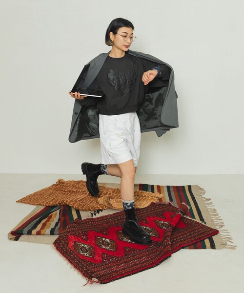FREAK'S STORE（フリークスストア）の「YMYM × FREAK'S STORE/ワイエムワイエム 別注 Heart of flower Sweat shirt/別注ハートオブフラワースウェット/発泡プリント（スウェット・レディース・サックスブルー/オフホワイト/チャコール・ﾌﾘ-）」の8枚目の写真