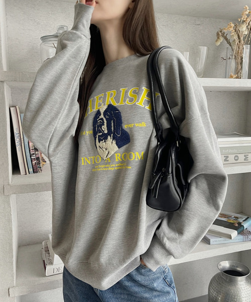 Eclat one（エクラワン）の「【Eclat one】サガラ刺繍 ドッグ カレッジロゴデザイン 裏毛スウェット（スウェット・レディース・グレー/ダークグリーン/ブラック/バーガンディー・FREE）」の11枚目の写真