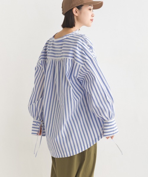 OMNES(オムネス)の「製品洗いコットンブロード袖口リボンオーバーシャツ(シャツ/ブラウス・レディース・ブラック系その他/ブラック系その他2/グレー系その他/ブルー系その他/ホワイト/ライトグレー/ベージュ系その他/ベージュ系その他2・FREE)」の8枚目の写真