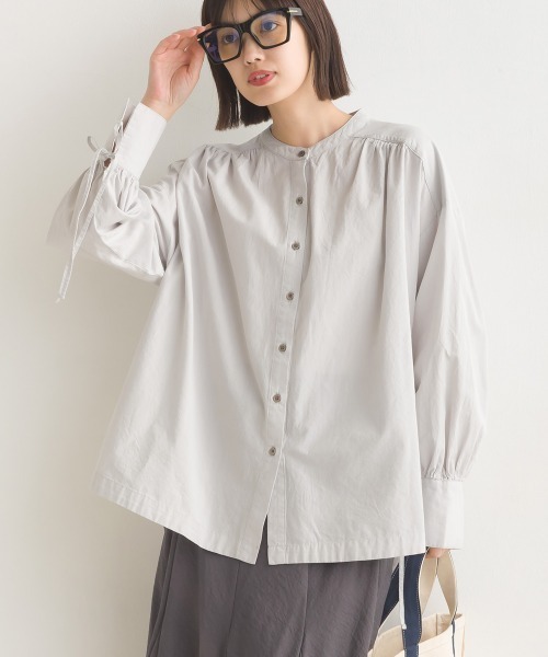 OMNES(オムネス)の「製品洗いコットンブロード袖口リボンオーバーシャツ(シャツ/ブラウス・レディース・ブラック系その他/ブラック系その他2/グレー系その他/ブルー系その他/ホワイト/ライトグレー/ベージュ系その他/ベージュ系その他2・FREE)」の4枚目の写真