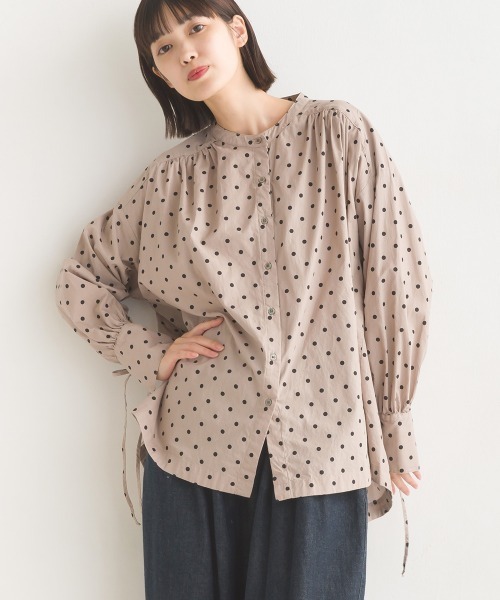 OMNES(オムネス)の「製品洗いコットンブロード袖口リボンオーバーシャツ(シャツ/ブラウス・レディース・ブラック系その他/ブラック系その他2/グレー系その他/ブルー系その他/ホワイト/ライトグレー/ベージュ系その他/ベージュ系その他2・FREE)」の7枚目の写真