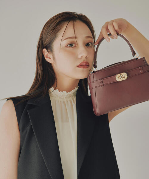 EDIT COLOGNE（エディットコロン）の「ミニベルトポシェット（ハンドバッグ・レディース・ベージュ/ブラック/ボルドー・ﾌﾘ-）」の3枚目の写真