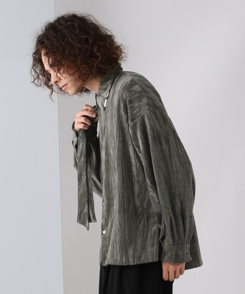 HARE（ハレ）の「ベロアパーツボウタイシャツ(HARE)（シャツ/ブラウス・メンズ・ブラック/グレー・FREE）」の3枚目の写真