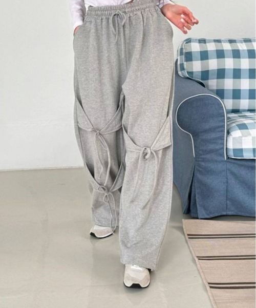 Y2K SYNAPSE FACTORY（ワイツーケー シナプスファクトリー）の「【コットン】リボンスウェットジョガーパンツ（スウェットパンツ・レディース・グレー/ブラック・FREE）」の8枚目の写真