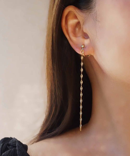 CERCA(チェルカ)の「saran jewelry/ロング デザイン チェーン イヤリング(イヤリング・レディース・ゴールド/シルバー・FREE)」の2枚目の写真