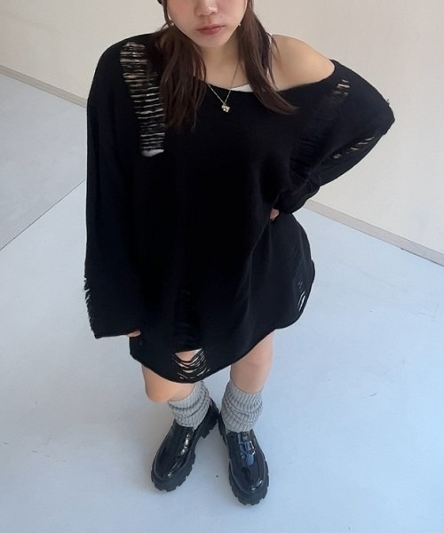 TTOL(トール)の「ダメージルーズニットトップス(ニット/セーター・レディース・グレー/ブラック・M~L/L~LL)」の14枚目の写真