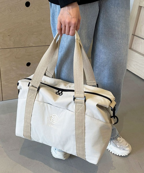 florist(フローリスト)の「【2WAY・大容量】ワントーンカラーナイロンボストンバッグ/トラベルバッグ(ボストンバッグ・レディース・オフホワイト/ライトブラウン/ブラック/ライトグレー/ピンク/グリーン・FREE)」の9枚目の写真