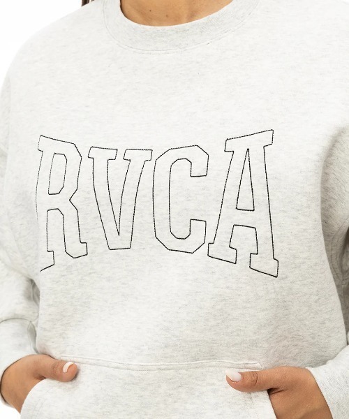 RVCA(ルーカ)の「RVCA レディース RVCA STITCH LOOSE FI トレーナー/ルーカロゴステッチワーククルーネックトレーナー・スウェット(スウェット・レディース・ブラック/グレー・SMALL/MEDIUM)」の3枚目の写真