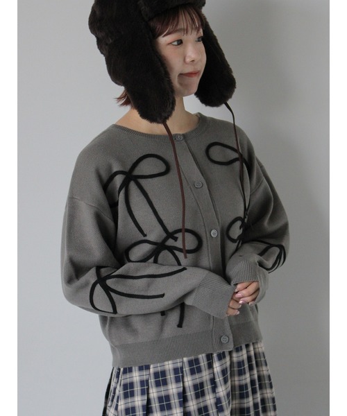 ehka sopo(エヘカソポ)の「リボンコード刺繍カーディガン(カーディガン/ボレロ・レディース・ブラック/グレー/キナリ・F)」の20枚目の写真