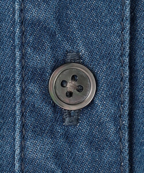 23区(ニジュウサンク)の「【Oggi3月号掲載/洗える】ライトダンガリー クロップド ボリュームスリーブ シャツ(シャツ/ブラウス・レディース・ターコイズブルー系/スカイブルー系・38)」の6枚目の写真