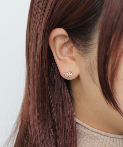 セール】Peoney/サージカルステンレス エンジェルビジューピアス