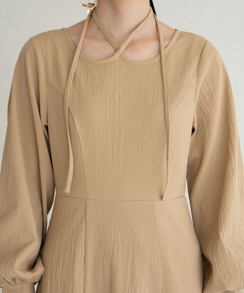 raffime（ラフィミー）の「バルーンスリーブチョーカーフレアワンピース（ワンピース・レディース・ライトベージュ/ブラック/ライトブラウン・MEDIUM/SMALL）」の12枚目の写真