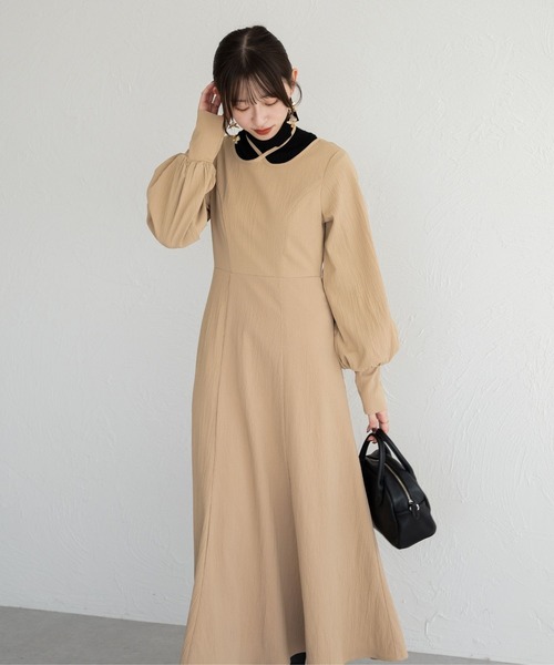 raffime（ラフィミー）の「バルーンスリーブチョーカーフレアワンピース（ワンピース・レディース・ライトベージュ/ブラック/ライトブラウン・MEDIUM/SMALL）」の22枚目の写真