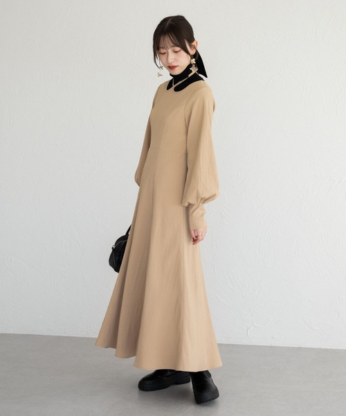 raffime（ラフィミー）の「バルーンスリーブチョーカーフレアワンピース（ワンピース・レディース・ライトベージュ/ブラック/ライトブラウン・MEDIUM/SMALL）」の21枚目の写真