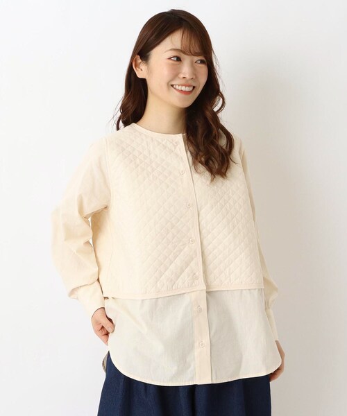 one'sterrace(ワンズテラス)の「キルトベストレイヤード風チュニックシャツ(シャツ/ブラウス・レディース・ライトグレー系8/ブラック系8/アイボリー系8・02)」の1枚目の写真