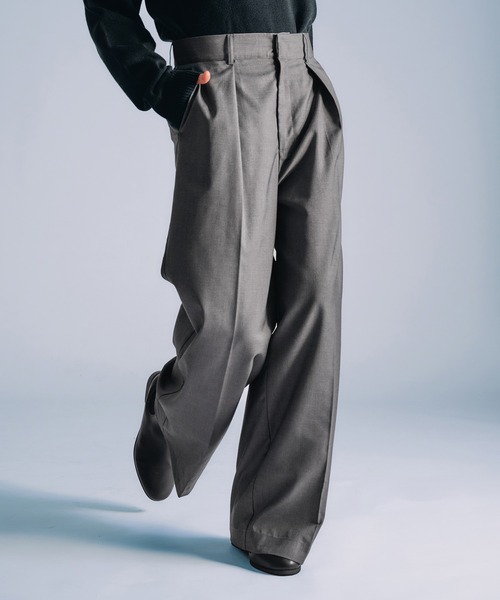 selle glant（セレグランテ）の「HIGH WAISTED TUCK WIDE PANTS