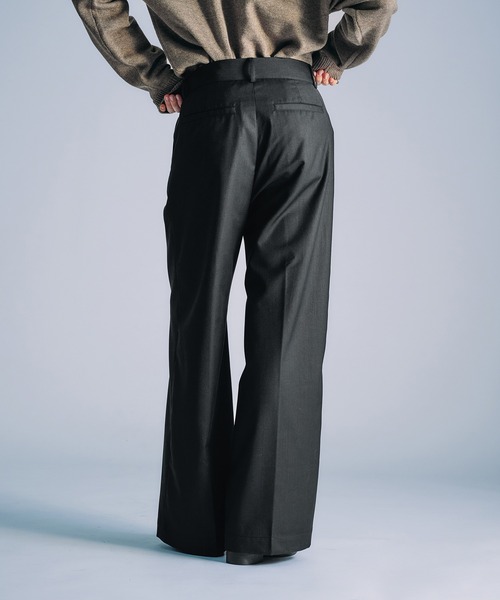SELLE GLANT(セレグランテ)の「HIGH WAISTED TUCK WIDE PANTS/ハイウエストタックワイドパンツ(スラックス・メンズ・ブラック/チャコールグレー・LARGE/SMALL/MEDIUM)」の12枚目の写真