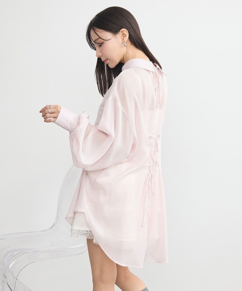 earth music&ecology(アースミュージックアンドエコロジー)の「バックレースアップシャツ(シャツ/ブラウス・レディース・ピンク/サックスブルー/オフホワイト・FREE)」の5枚目の写真