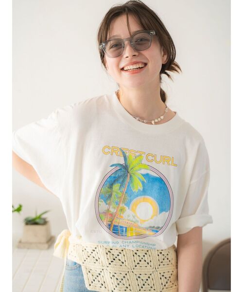 Ungrid(アングリッド)の「CREST CURLロゴTee(Tシャツ/カットソー・レディース・ブルー/オフホワイト/レッド・FREE)」の5枚目の写真