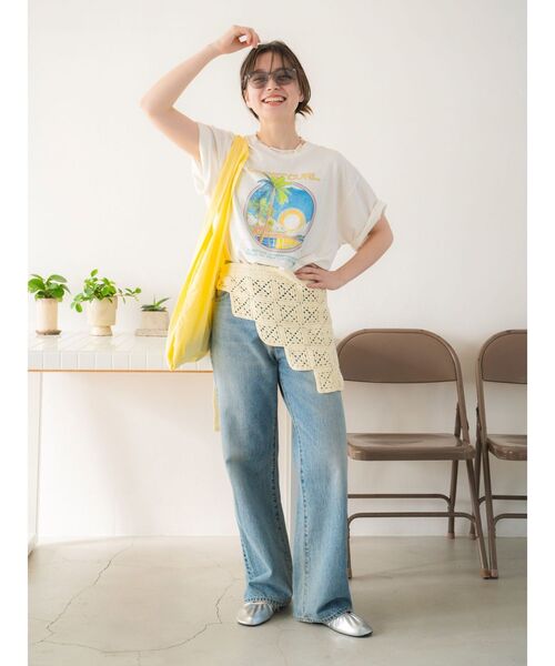 Ungrid(アングリッド)の「CREST CURLロゴTee(Tシャツ/カットソー・レディース・ブルー/オフホワイト/レッド・FREE)」の8枚目の写真
