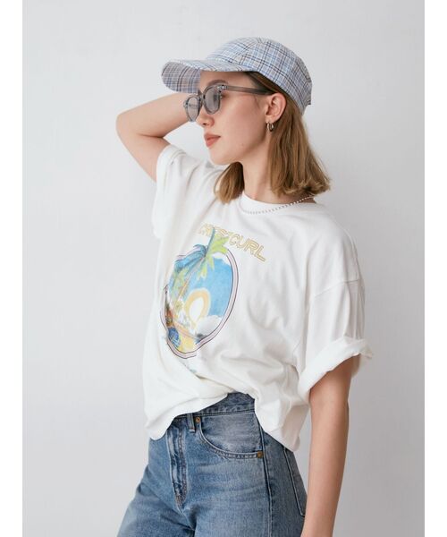 Ungrid(アングリッド)の「CREST CURLロゴTee(Tシャツ/カットソー・レディース・ブルー/オフホワイト/レッド・FREE)」の21枚目の写真
