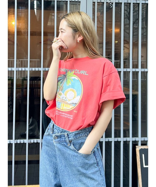 Ungrid(アングリッド)の「CREST CURLロゴTee(Tシャツ/カットソー・レディース・ブルー/オフホワイト/レッド・FREE)」の3枚目の写真