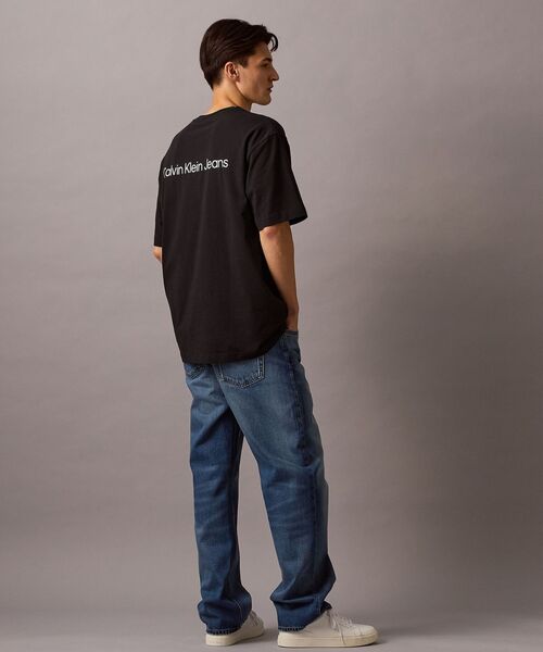 Calvin Klein(カルバン・クライン)の「【ユニセックス】バックロゴ ショートスリープ Tシャツ(Tシャツ/カットソー・メンズ・ベージュ/ブラック/ホワイト・S/XL/L/M/XS)」の7枚目の写真