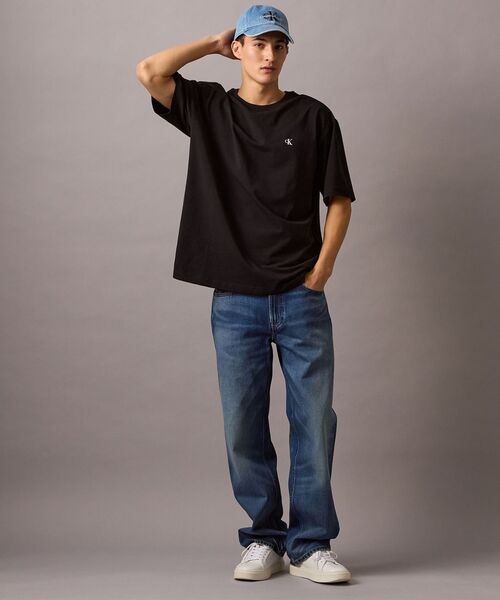 Calvin Klein(カルバン・クライン)の「【ユニセックス】バックロゴ ショートスリープ Tシャツ(Tシャツ/カットソー・メンズ・ベージュ/ブラック/ホワイト・S/XL/L/M/XS)」の9枚目の写真