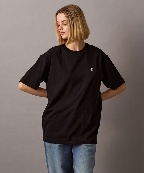 Calvin Klein(カルバン・クライン)の「【ユニセックス】バックロゴ ショートスリープ Tシャツ(Tシャツ/カットソー・メンズ・ベージュ/ブラック/ホワイト・S/XL/L/M/XS)」の10枚目の写真