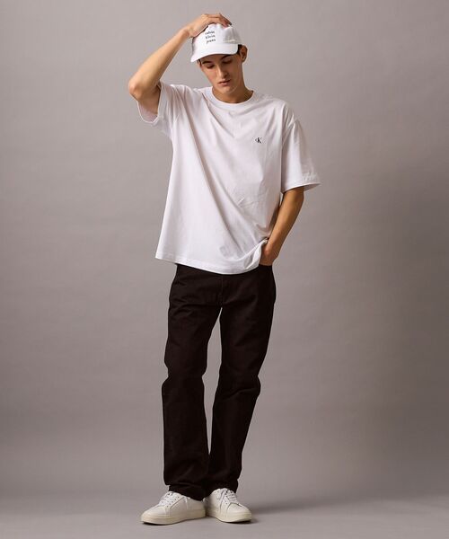 Calvin Klein(カルバン・クライン)の「【ユニセックス】バックロゴ ショートスリープ Tシャツ(Tシャツ/カットソー・メンズ・ベージュ/ブラック/ホワイト・S/XL/L/M/XS)」の14枚目の写真