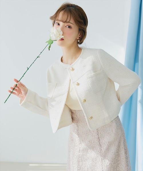 SWINGLE（スウィングル）の「パウダリーラメツイードブレードノーカラージャケット（ノーカラージャケット・レディース・アイボリー/ベージュ/ブラック・SMALL/MEDIUM）」の2枚目の写真