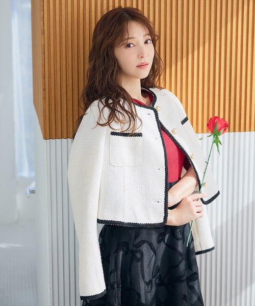 SWINGLE（スウィングル）の「パウダリーラメツイードブレードノーカラージャケット（ノーカラージャケット・レディース・アイボリー/ベージュ/ブラック・SMALL/MEDIUM）」の6枚目の写真