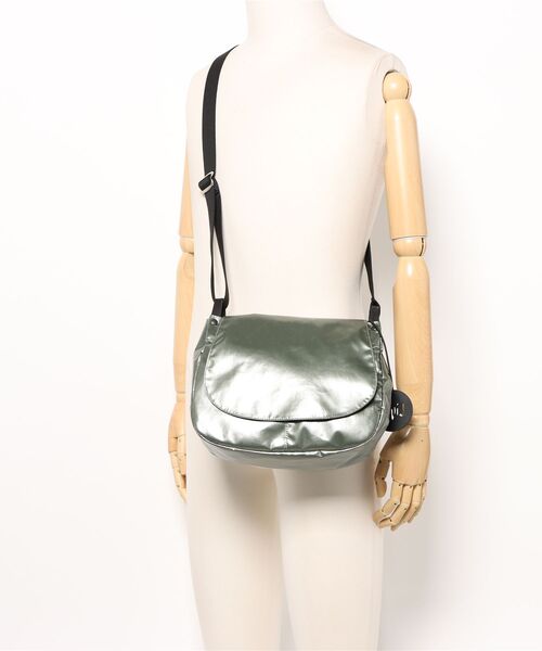Jack Gomme（ジャックゴム）の「【JACK GOMME/ジャックゴム】ショルダーバッグ ボディーバッグ メッセンジャー バッグ NICO（ショルダーバッグ・レディース・カーキ/ゴールド/ブラック/ガンメタ/ホワイト/レッド/ブルー/ライトブルー・FREE）」の15枚目の写真