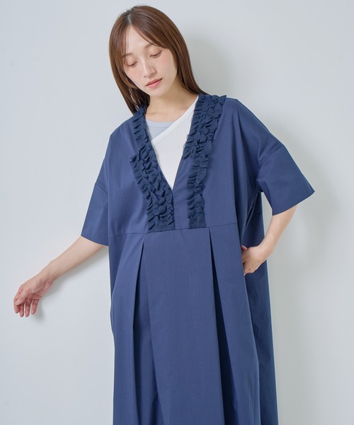 Kelen（ケレン）の「「KELEN / ケレン」 フリルデザインVネックワンピース RIFFEW（ワンピース・レディース・ライトグリーン/ネイビー/グレー/ブラック・S/M）」の4枚目の写真