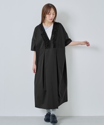 Kelen（ケレン）の「「KELEN / ケレン」 フリルデザインVネックワンピース RIFFEW（ワンピース）」