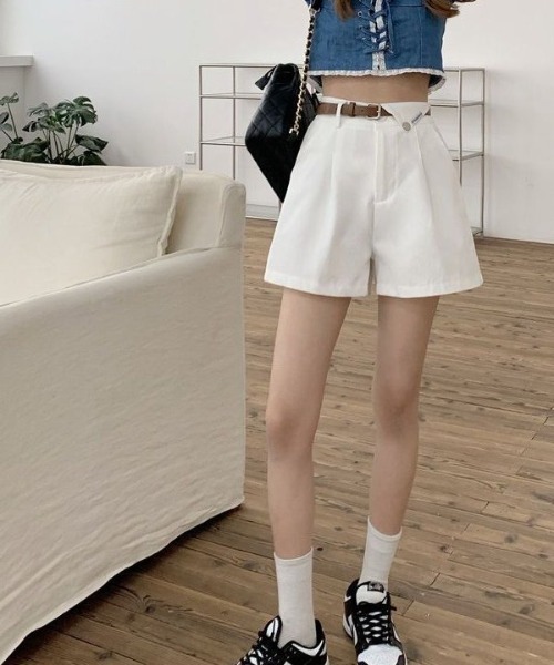 COMON+(コモンプラス)の「コットン素材ウエストシャーリング ショートパンツ(スカート・レディース・ベージュ/ブラック/オフホワイト・M/L)」の6枚目の写真
