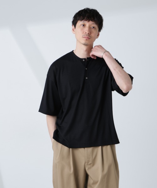 NANO universe(ナノユニバース)の「「ALL-DAYS COMFORT 100% WOOL」 ヘンリーネックTEE(Tシャツ/カットソー・メンズ・ブラック/カーキ・L/M/S)」の3枚目の写真
