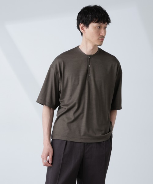 NANO universe(ナノユニバース)の「「ALL-DAYS COMFORT 100% WOOL」 ヘンリーネックTEE(Tシャツ/カットソー・メンズ・ブラック/カーキ・L/M/S)」の10枚目の写真