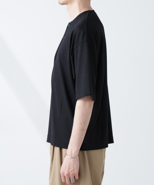 NANO universe(ナノユニバース)の「「ALL-DAYS COMFORT 100% WOOL」 ヘンリーネックTEE(Tシャツ/カットソー・メンズ・ブラック/カーキ・L/M/S)」の17枚目の写真