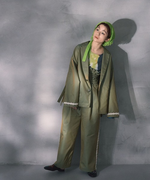 THE GOODLAND MARKET（ザグッドランドマーケット）の「cwtch　DRAWSTRING　JACKET（その他アウター・レディース・ライトカーキ/パープル・FREE）」の6枚目の写真